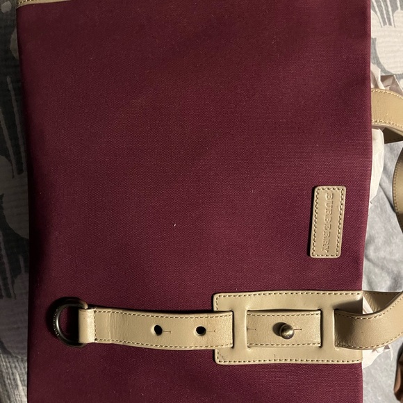 Burberry tote - Picture 1 of 11